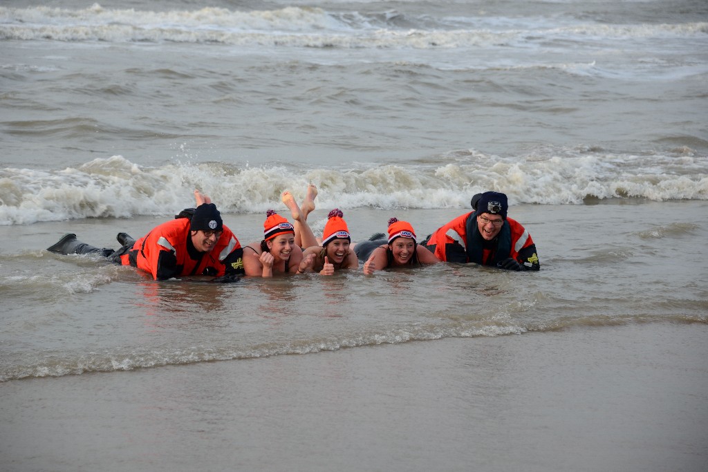 ../Images/Nieuwjaarsduik Nederzandt 2015 137.jpg